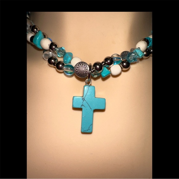Pamynthia Designs Jewelry - Turquoise Cross Beaded Necklace